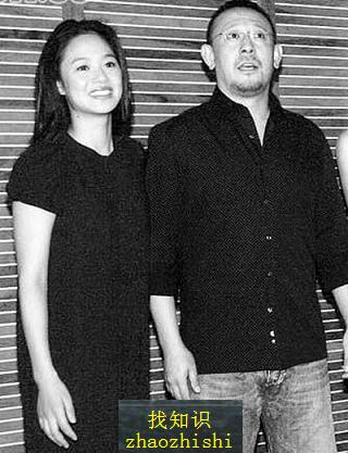 姜文的老婆比姜文小多少岁图片1