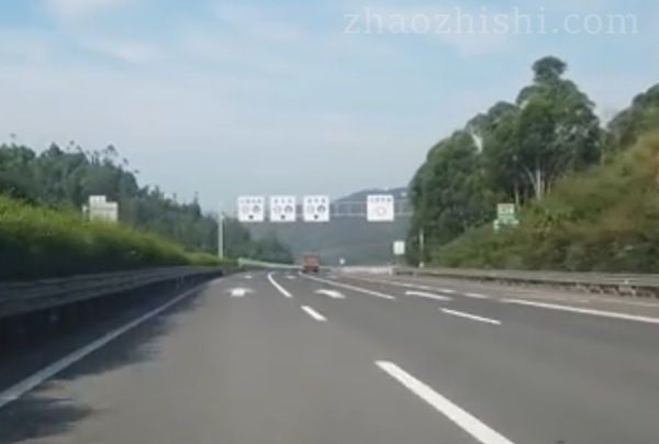 为什么有些车跑高速特别稳？影响车身稳定性的因素有哪些？